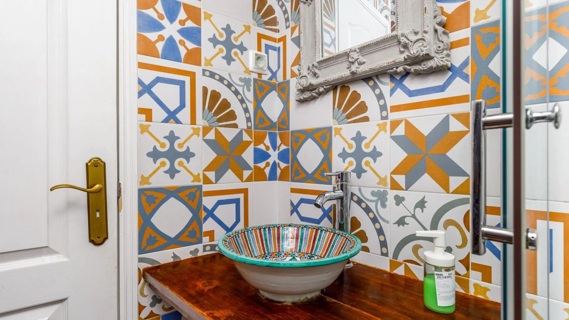 Typical Apartment Alfama-Center Lisboa 0*,